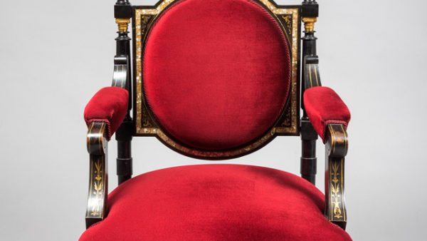 CHAIRS: CENTURIES OF STYLE