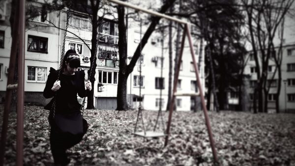 Swing, swing, swing…