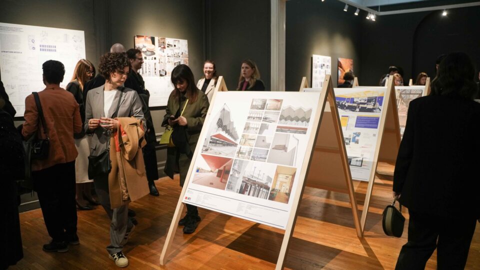 47. Салон архитектуре: Под притиском/Under Pressure